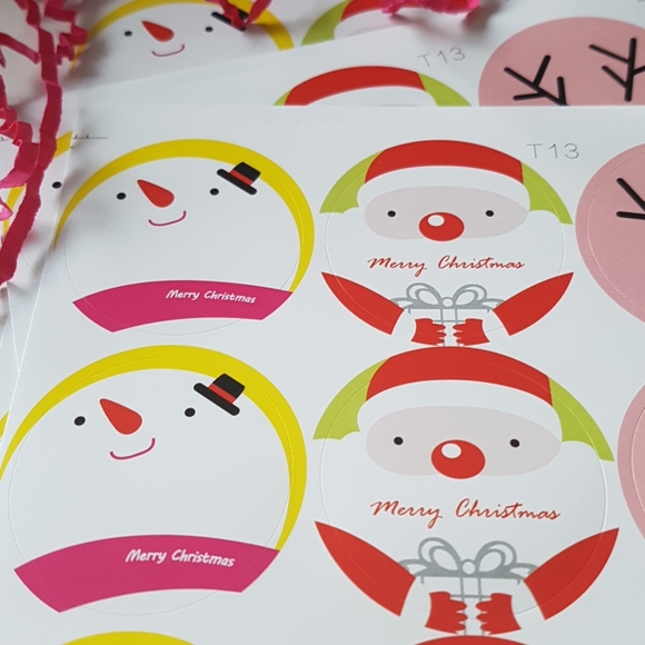 🎅🏼36 pcs NEW Merry Stickers 1.5" - Picture 2 of 6